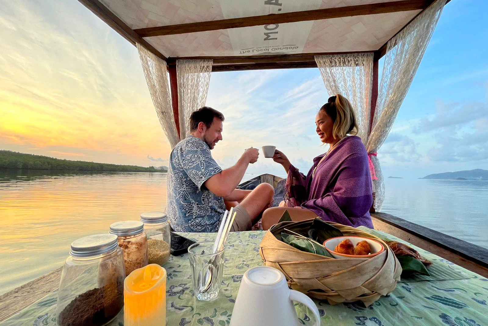 Romantic Private Sunrise Gondola Experience